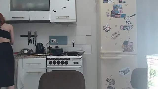 Snapshot of SolarAdrienne chatting on 25, 2, 2026 SolarAdrienne online show from 25, 2, 2026