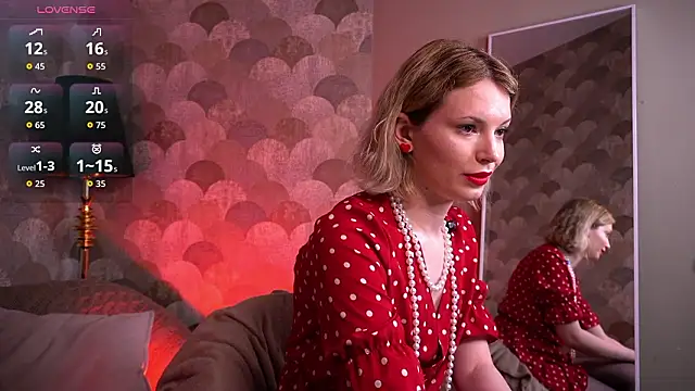 Snapshot of VinylKiss chatting on 20, 2, 2026 VinylKiss online show from 20, 2, 2026