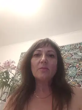 SaraGina online show from 5, 4, 2026