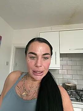 Darkfantisyx online show from 3, 4, 2026