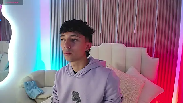 Aiden Rivers  online show from 3, 3, 2026