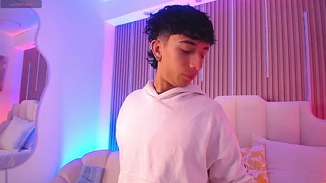 Aiden Rivers  online show from 6, 3, 2026