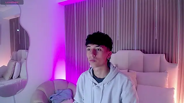 Snapshot of Aiden_Rivers_ chatting on 1, 3, 2026 Aiden Rivers online show from 1, 3, 2026