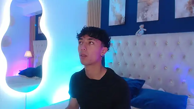 Aiden Rivers  online show from 14, 4, 2026