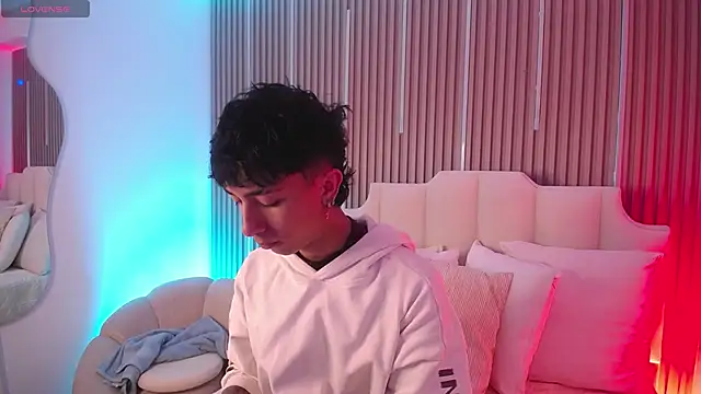 Aiden Rivers  online show from 4, 3, 2026