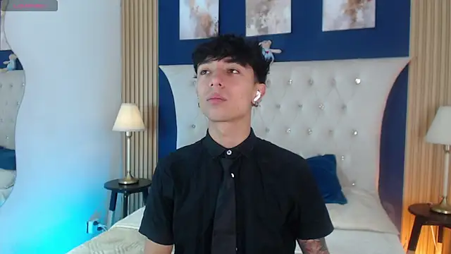 Snapshot of Aiden_Rivers_ chatting on 18, 6, 2026 Aiden Rivers online show from 18, 6, 2026
