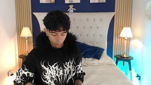 Snapshot of Aiden_Rivers_ chatting on 1, 7, 2026 Aiden Rivers online show from 1, 7, 2026