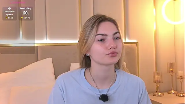 Snapshot of Sona_Lavberi chatting on 17, 4, 2026 Sona Lavberi online show from 17, 4, 2026
