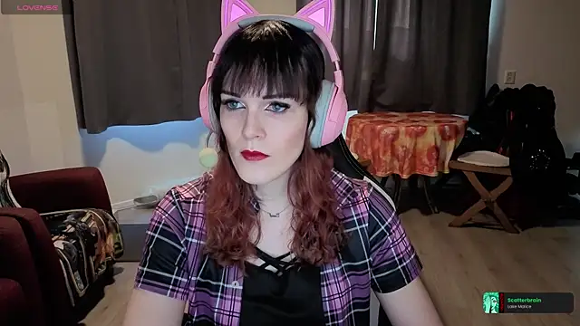 Snapshot of Samanteased chatting on 9, 6, 2026 Samanteased online show from 9, 6, 2026