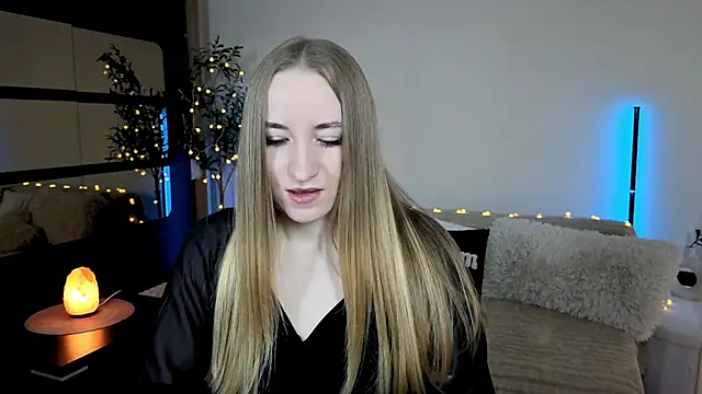 Oxy Foxie online show from 20, 5, 2026