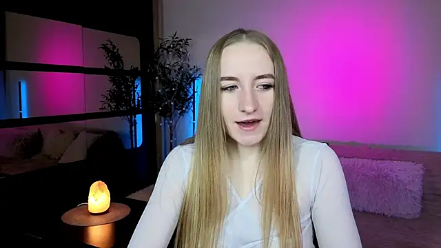 Oxy Foxie online show from 25, 5, 2026