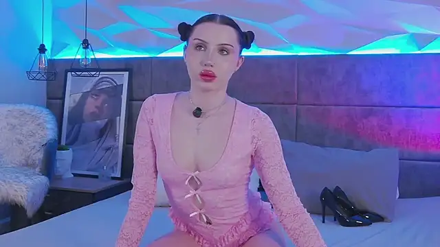 EfiKhalifa online show from 22, 3, 2026