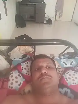 Snapshot of hunk_man chatting on 2, 3, 2026 hunk man online show from 2, 3, 2026