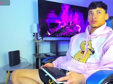 Lyam Russo online show from 30, 3, 2026