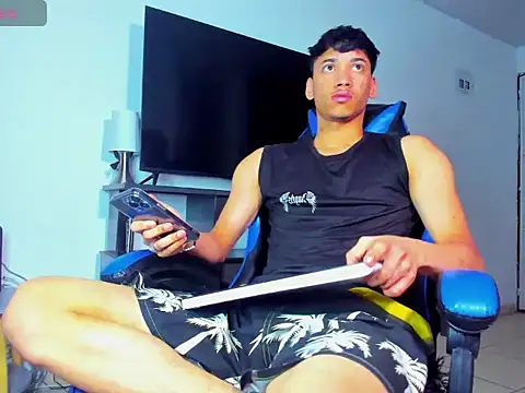 Lyam Russo online show from 15, 4, 2026