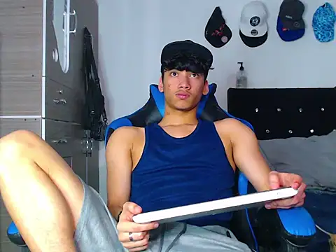 Snapshot of Lyam_Russo chatting on 27, 2, 2026 Lyam Russo online show from 27, 2, 2026