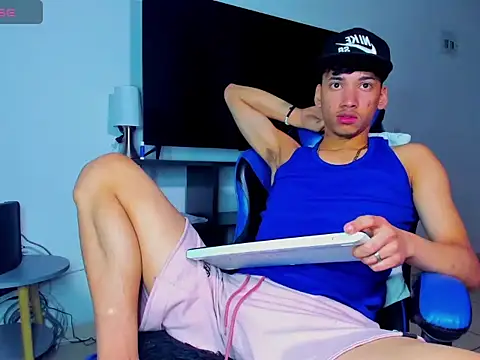 Lyam Russo online show from 18, 4, 2026