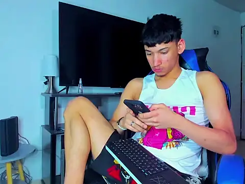 Lyam Russo online show from 3, 4, 2026