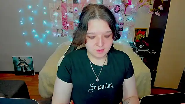Snapshot of Kate_Acid chatting on 16, 7, 2026 Kate Acid online show from 16, 7, 2026