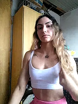 Snapshot of Larinhacat chatting on 17, 2, 2026 Larinhacat online show from 17, 2, 2026