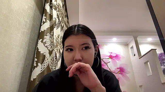 Snapshot of MaeRaads chatting on 20, 2, 2026 MaeRaads online show from 20, 2, 2026