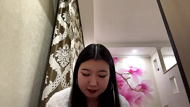 Snapshot of MaeRaads chatting on 27, 2, 2026 MaeRaads online show from 27, 2, 2026