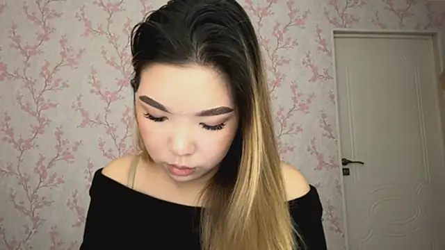 Elina Mottel online show from 18, 2, 2026