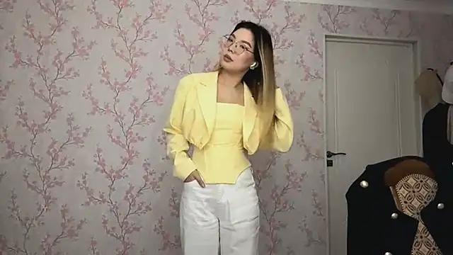 Elina Mottel online show from 24, 2, 2026