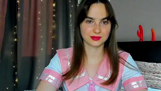 Snapshot of megann_fox2 chatting on 7, 5, 2026 megann fox2 online show from 7, 5, 2026