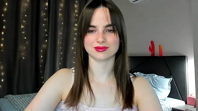 megann fox2 online show from 12, 3, 2026