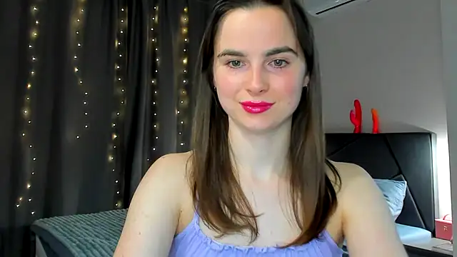 megann fox2 online show from 10, 4, 2026