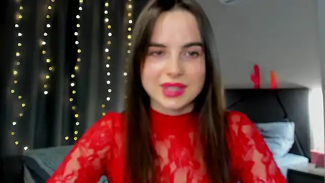 megann fox2 online show from 26, 3, 2026