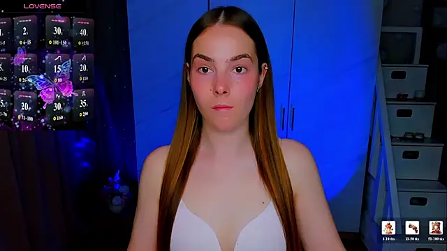 Snapshot of Maddy_Wood_ chatting on 17, 6, 2026 Maddy Wood online show from 17, 6, 2026