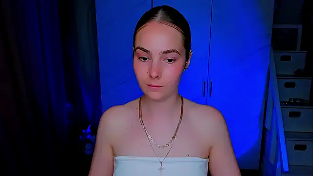 Snapshot of Maddy_Wood_ chatting on 10, 6, 2026 Maddy Wood online show from 10, 6, 2026