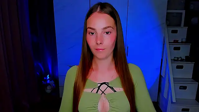 Snapshot of Maddy_Wood_ chatting on 14, 7, 2026 Maddy Wood online show from 14, 7, 2026