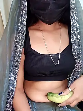 Cutie babes01 online show from 27, 2, 2026