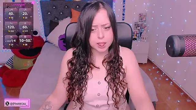 PixelKiss  online show from 1, 6, 2026