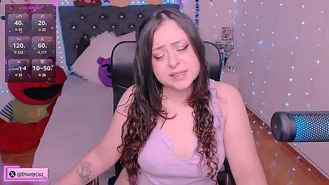 PixelKiss  online show from 25, 5, 2026