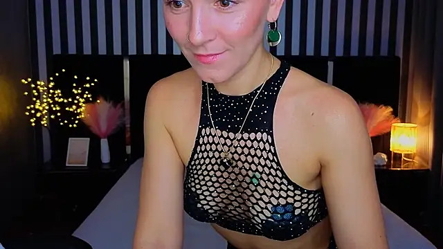 Snapshot of GracefulMichelle chatting on 22, 6, 2026 GracefulMichelle online show from 22, 6, 2026