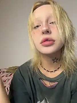 urlittlebaby666 online show from 24, 2, 2026