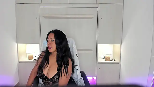 Snapshot of AllieBennet chatting on 24, 2, 2026 AllieBennet online show from 24, 2, 2026