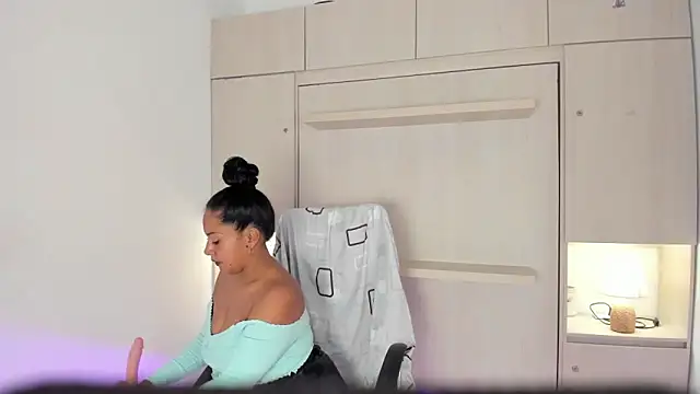 Snapshot of AllieBennet chatting on 26, 2, 2026 AllieBennet online show from 26, 2, 2026