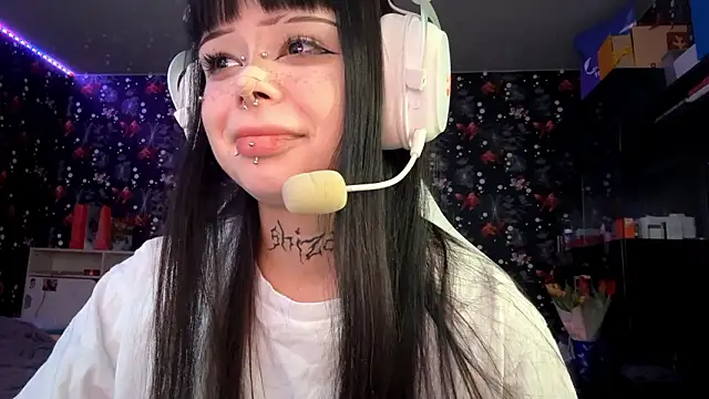 Luna Sohotti online show from 9, 3, 2026