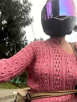 aleessiia online show from 13, 4, 2026