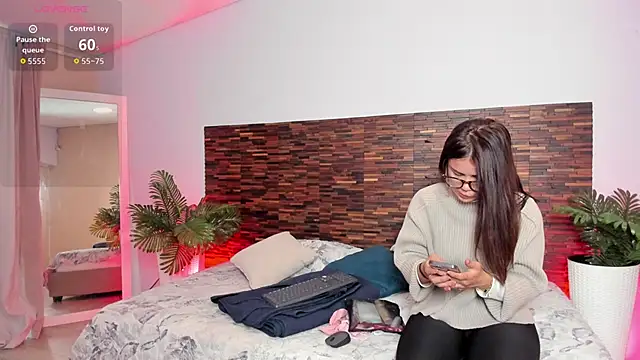 aleessiia online show from 8, 4, 2026