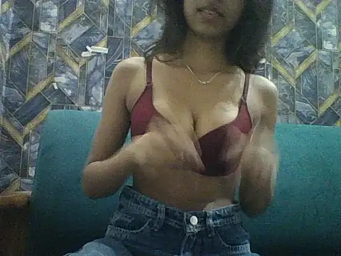 Snapshot of Rani1993 chatting on 22, 2, 2026 Rani1993 online show from 22, 2, 2026