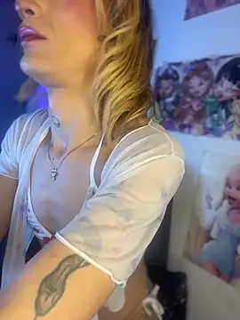 Snapshot of celeste_hell_ chatting on 8, 7, 2026 celeste hell online show from 8, 7, 2026