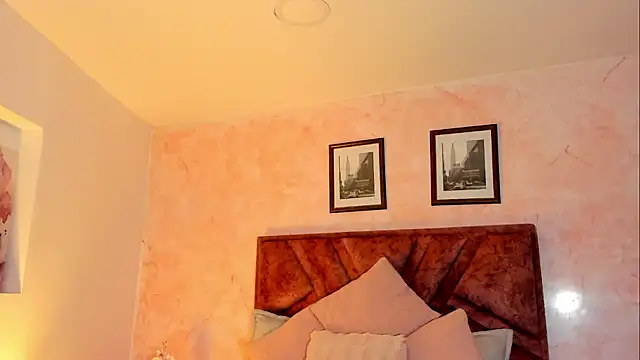 Natasha otson online show from 13, 3, 2026