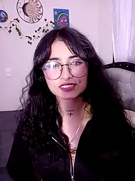 Lili  Clan online show from 3, 5, 2026