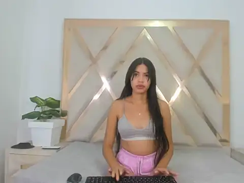 Carlotaasm online show from 27, 3, 2026